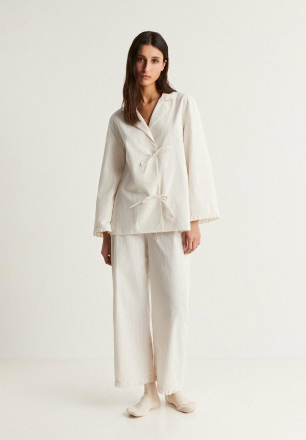 Michellesabena.shopa61e008a34 1