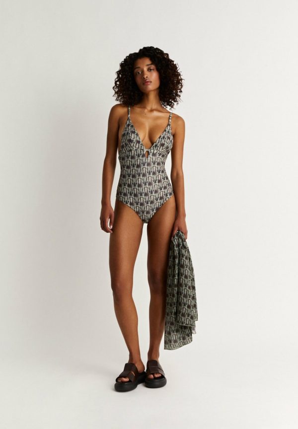 Michellesabena.shopb8483226bf 1